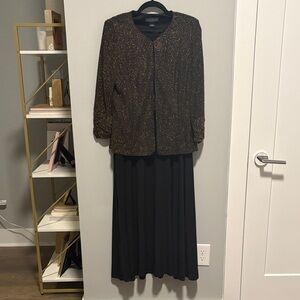 Jessica Howard Elegant Black and Gold Two Piece Dress Set